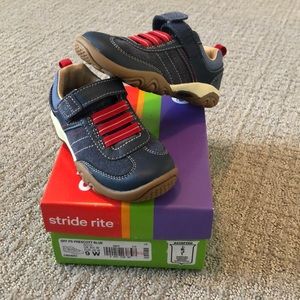 Stride Rite NWT sz 9wide boys blue shoes